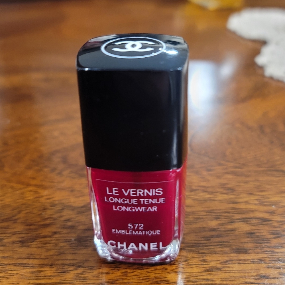 Chanel long wear nail polish